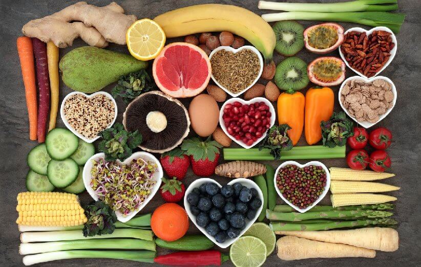 غذاهای تازه مانند میوه و سبزی و گوشت تازه مصرف کنید.
