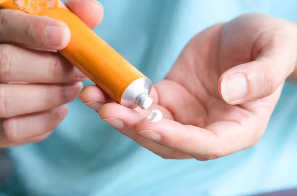 روش مصرف پماد زوویدرم